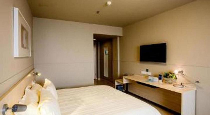 Jinjiang Inn Fuxin Yinbin Street Branch Exterior photo